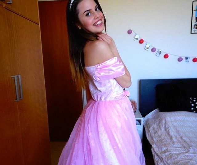 Jamie Young Cute Princess In Pink Dress Fuck 1