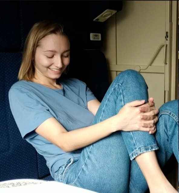 Fuck Cutie Traveler On A Train 1