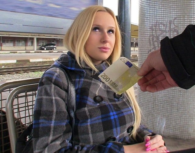 Pickup Hot Girl On Railway Station And Fuck In The Train 17