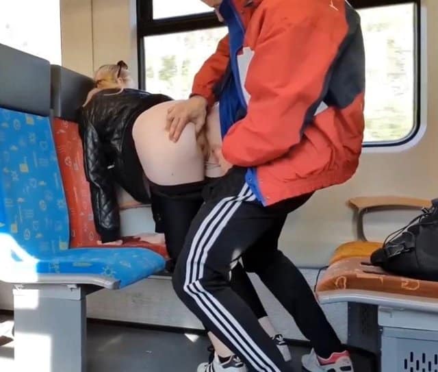 Public Sex On A German Train 8