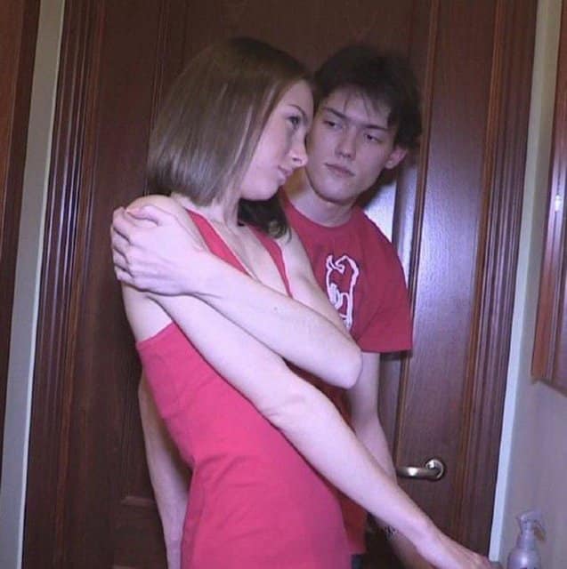 Alice Sell Sex With Girlfriend 1