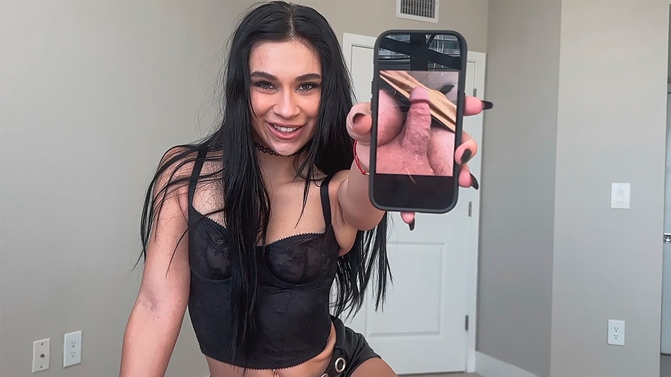 [Onlyfans] Delilah Dagger - Goth Step Sister Learns to Get Along 4