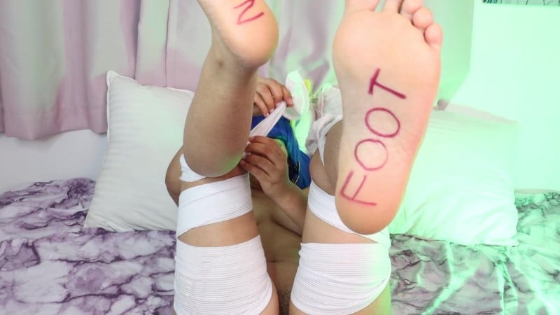 CuttieJennie - Ankha Feet Appreciation - ManyVids 2