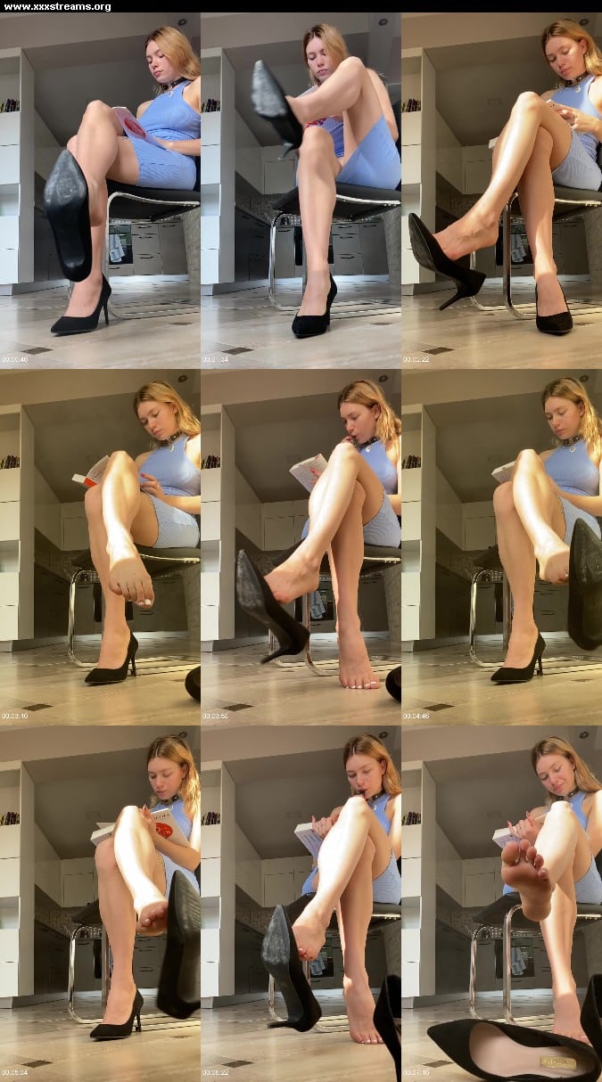 GoddessAven - Reading Book While Ignoring Little Slave - ManyVids 4