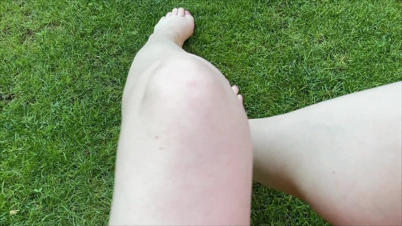 Lissy s world - Walking Barefoot Part 3 - ManyVids 4