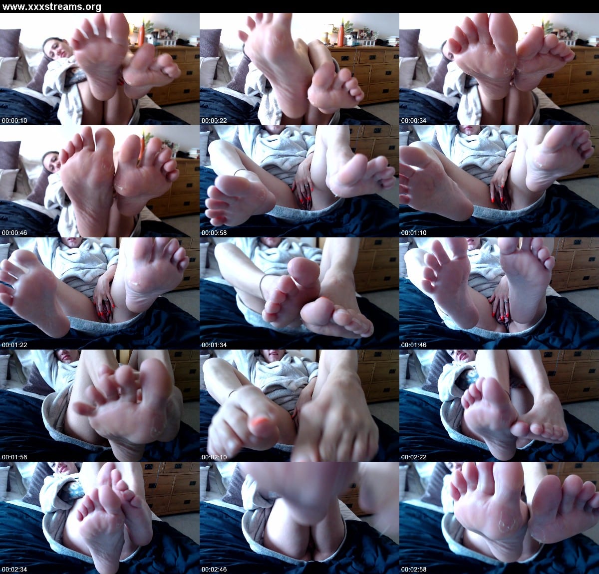 SuzieLove212 - Suck Mistress' Smelly Toes Whist She Play With Her Wet Pussy - ManyVids 3
