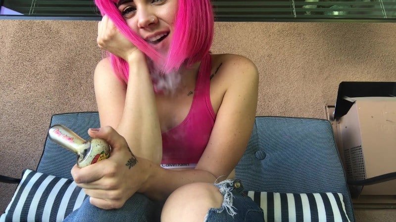 ohhaikitty smoking topless on the porch 8