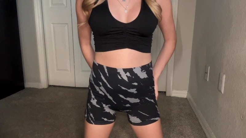 GoddessKateS - Sweaty Gym Brat Worship 1