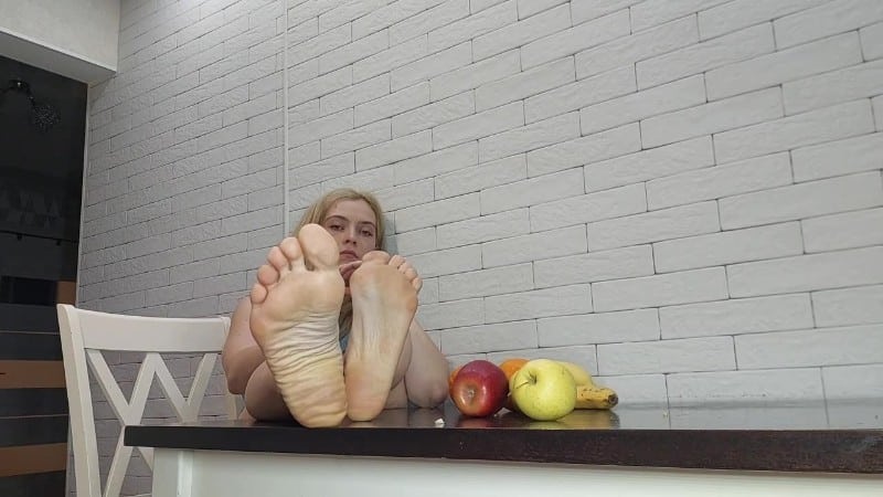OurPrincessAurora - Paying For The Pleasure Of Cute Feet Is Now Your Purpose - ManyVids 2