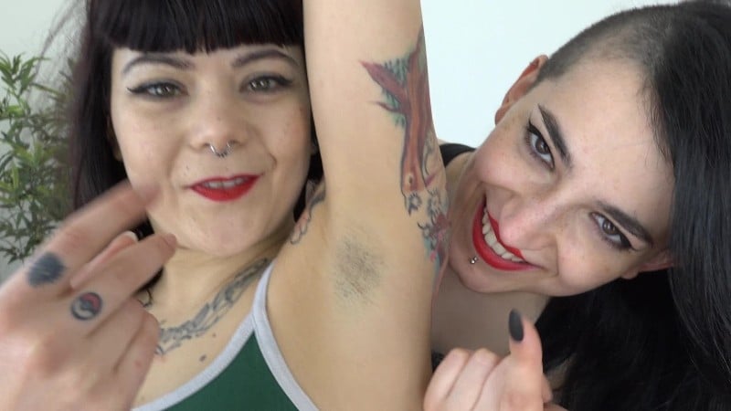 Umiliati offesi - italian story - The Sweaty Armpits' Gym 2