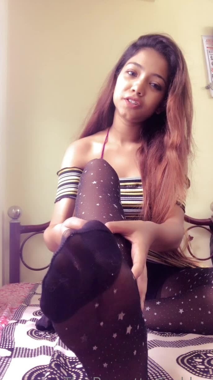 Feetbyshiny (bunette Goddess) 3