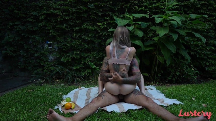 [Lustery] E1725 Alex And Sammm A Very Pleasurable Picnic FullHD 2