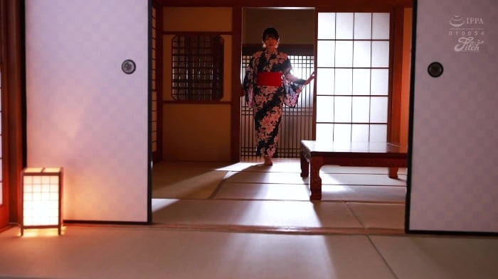[JAV] Hot Springs Vulgar Face She Never Shows Her Husband Jufe-531 - Akari Niimura [1080p] 4