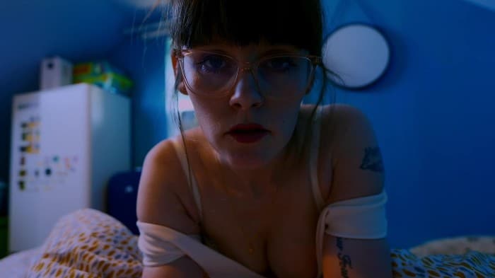 Sydney Harwin - Reluctant To Horny Mommy [1080p] 2