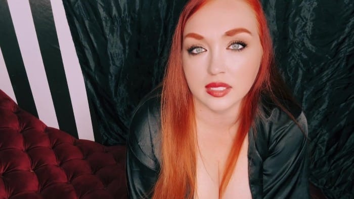 Veesnow Office-Women-Dirty-Talk-Misogyny-Rant 4