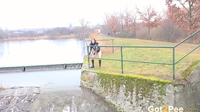 2025-06-16 - Canal Peeing 30