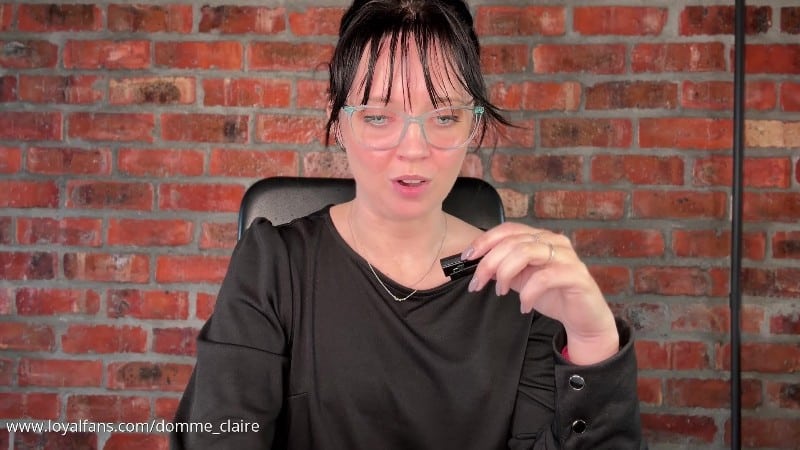 Domme Claire - This Little Piggy Goes To Market 5