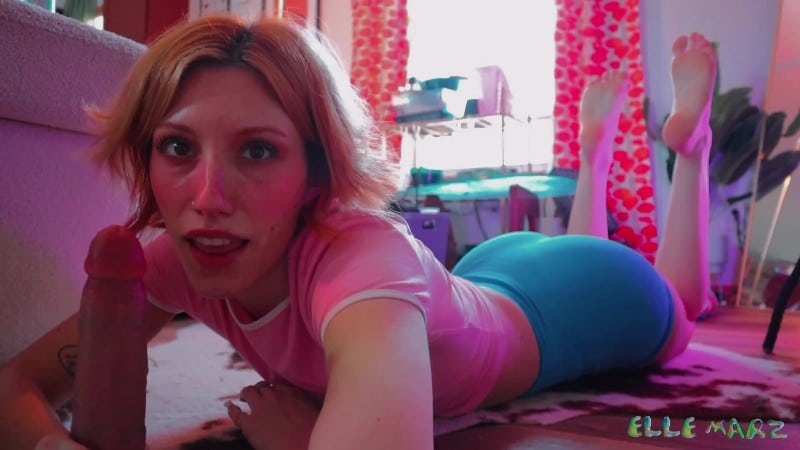 Elle Marz - homewrecking yoga instructor 4