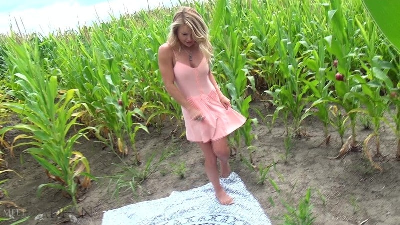 MeetMadden 18 08 01 Cornfield FullHD 1