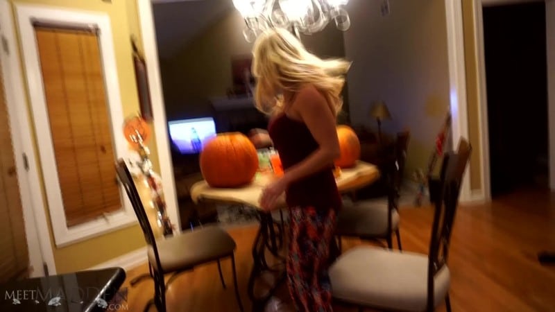 MeetMadden 19 10 30 Pumpkin Carving FullHD 2