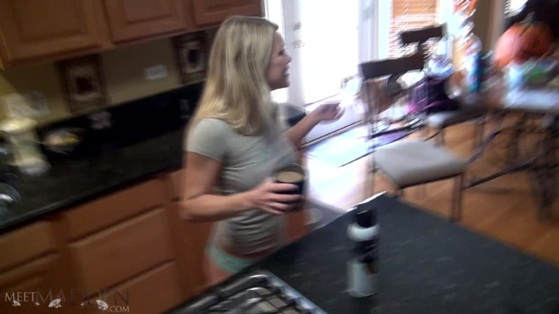MeetMadden 19 11 06 Making Eggs FullHD 4