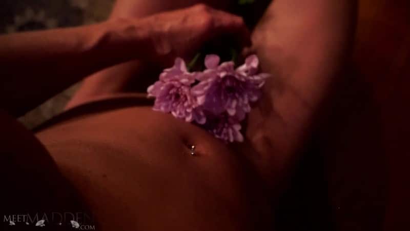 MeetMadden 21 03 31 Sweet Petals FullHD 25