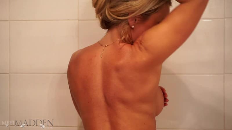 MeetMadden 21 05 19 Bare Back Blonde Curls FullHD 20