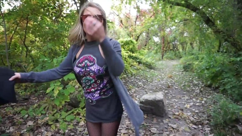 MeetMadden 22 10 12 No Panties And Fishnets FullHD 5
