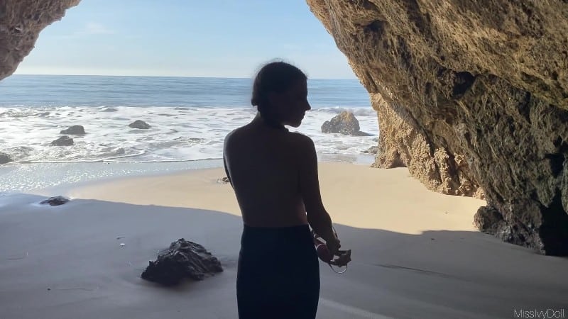 MissIvyDoll - Public Nude Beach 2