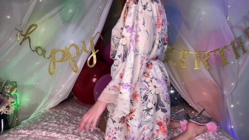SneezeGoddess - Getting Ready for My Birthday This Week 3