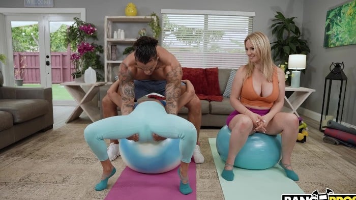 Big Tit Creampie - Anissa Kate & Rachael Cavalli - Hot & Wild Bang Session (june 28, 2025) [2160p] 1