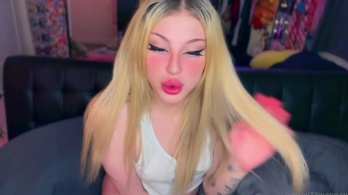 [OnlyFans] Cutiepii33quinn - Gotta Pay Me Back Somehow 5
