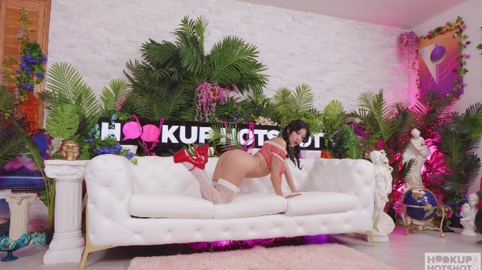 [HookupHotshot.Com] Cami Strella Bts 2160p 4