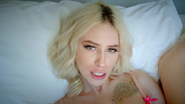 [Manyvids - Sybilraw] Sybil & Kiara Cole - Hardcore Squirting Lesbian Piss Play (unknown Date) [1080p] 2