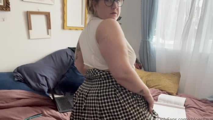 [OnlyFans] Chloé St-Laurent (@chloestlaumtl) (112 Videos + 460 s) 3