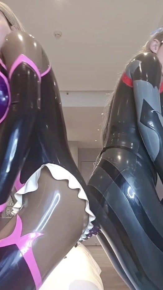 [Patreon] Veritablezx22 - Full Siterip 3000+ ! 200+ Videos! Latex, Cosplay, Chastity, & Anal Playground!!! 2