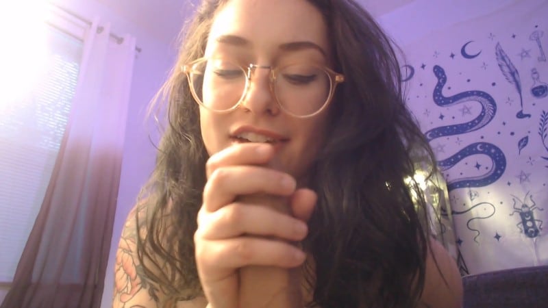saradoesscience - SPH Sucking A Bigger Cock 2