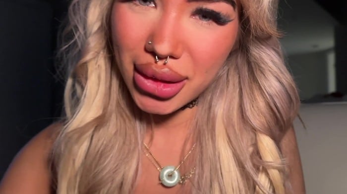 [ScottStark-Householdfantasy] Luna Luxe - Sisters Best Friend Blows Some Bubbles ​​ ​2025 [1080p] 11