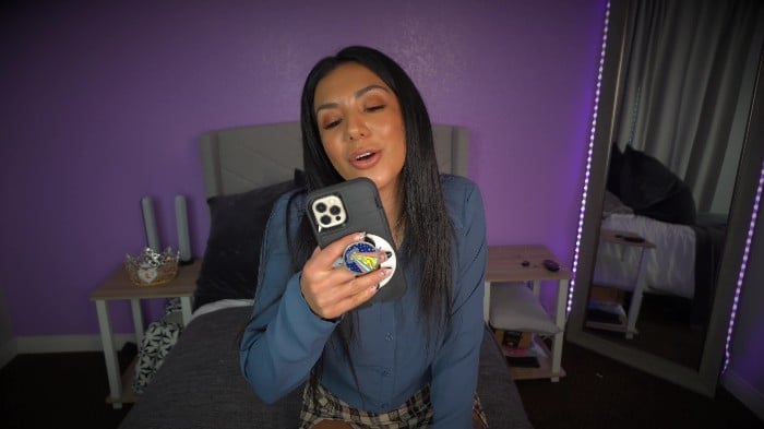 Manyvids - Sloane Sabbath / Sloans Moans - My Pantyboy 4k 21