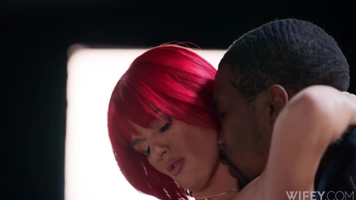 [Wifey.Com] Samantha Sinz - Samantha And Gus - Redheaded Hotwife Goes Crazy For Bbc (june 14, 2025) [1080p Hevc X265] 2
