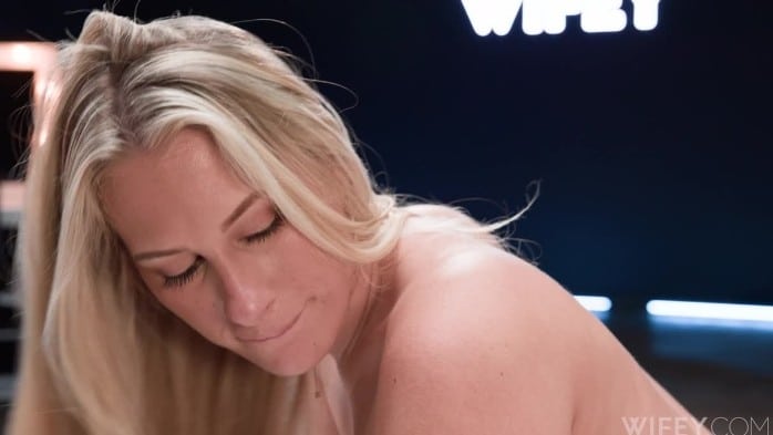 [Wifey.Com] Country Hotwife And Staghubby - Bbc-Hungry Blonde Gets Dicked Down Hard (june 28, 2025) [720p] 5