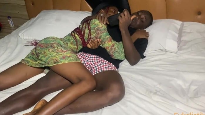 [Fukalistic] Bbc Summer Visitor Got Seduced And Sneaky Fucked Bestie's Petite Housewife Making Her Squirt From Pussy (720p) 5