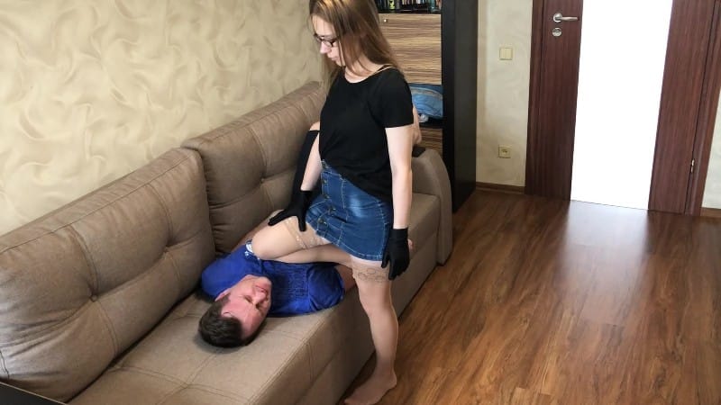 Evelina Domina - Smother In Spandex Gloves 2 2
