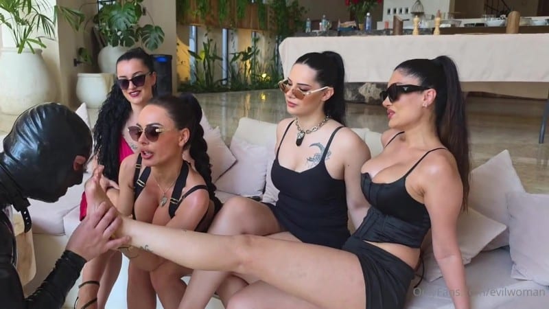 Evil Woman - Goddesses Feet Worship And Shocking Collar 2