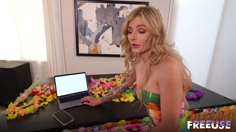 FreeUse Hyley Winters - Luau Laid Hawaii Turns My Stepmom Into a Freeuse Slut 1080 2