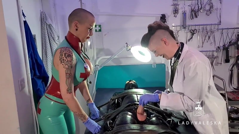 Lady Valeska - Rubber Nurses Sound Their Gimp 1