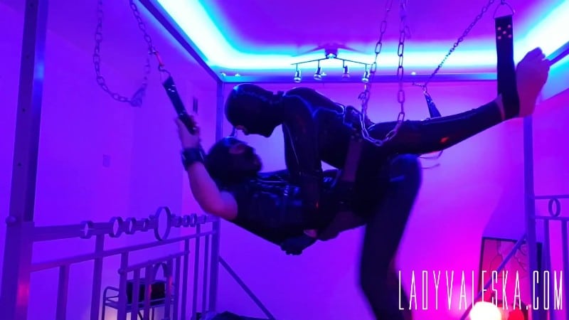Lady Valeska - Rubber Slave Fucked In Sling 3