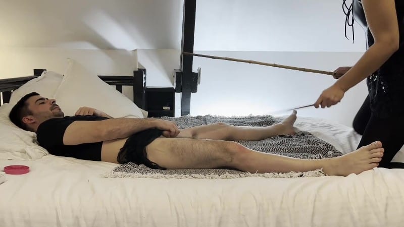 Maitresse Parker - My Thing Is Too Hairy I'll Fix It 4 3
