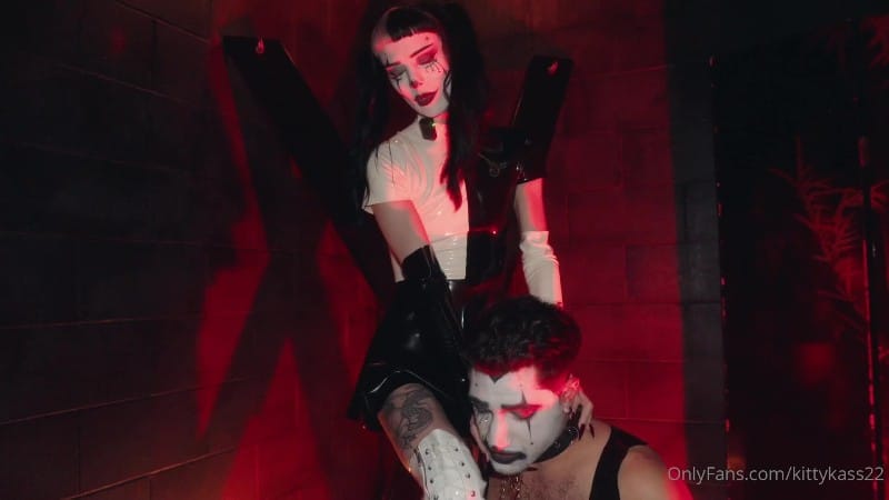 Mistress Kassy - Some Fun With My Pet 4