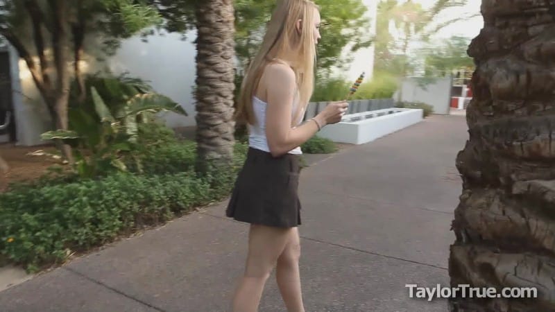TaylorTrue 10 12 03 Caught Outside FullHD WMV-LEWD 4